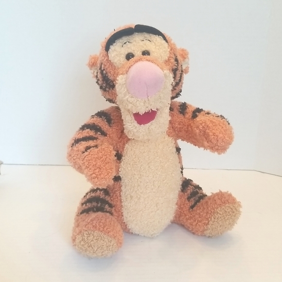 Vintage Singing Poseable Tigger Plush from Winnie the Pooh Mattel 1998 - Picture 3 of 10